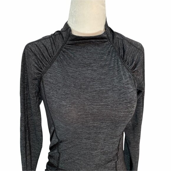 𝅺joe Fresh🌸Long Sleeve Grey Workout Top Mock Neck Size XS - Picture 3 of 7